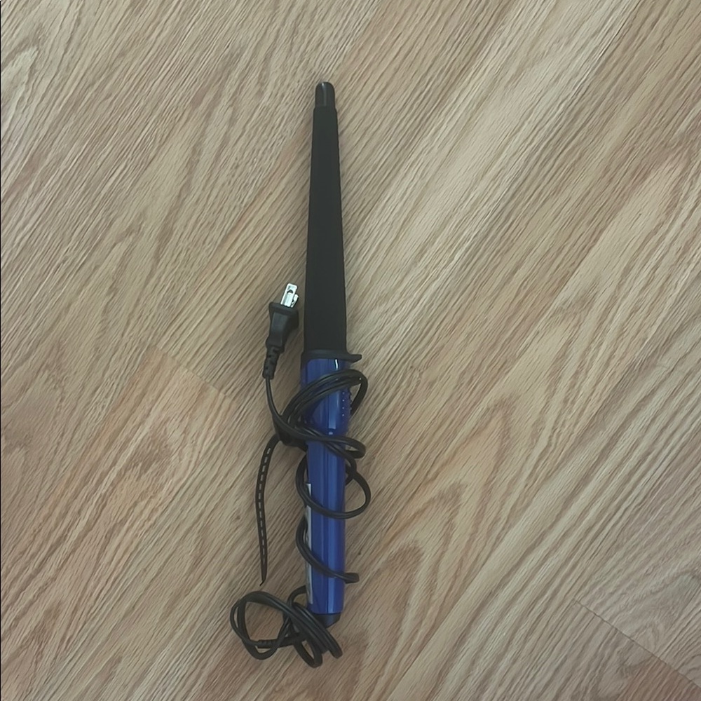 Blue and Black Curling Wand